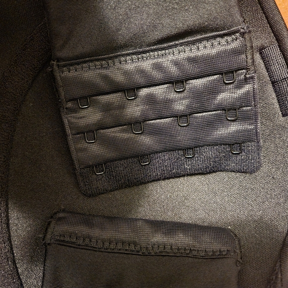 Maidenform Black Convertible Bra. Size - Picture 3 of 4